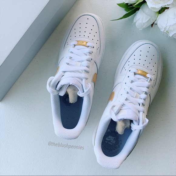 Nike Custom Air Force 1 NWT - Picture 9 of 16